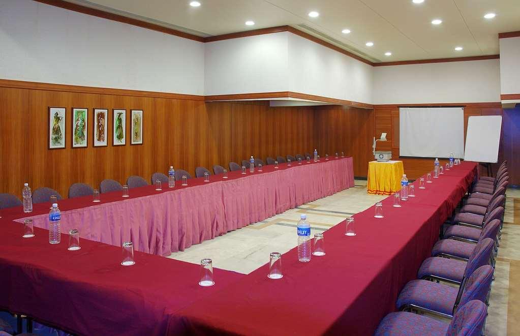 Comfort Inn President Ahmedabad Einrichtungen foto