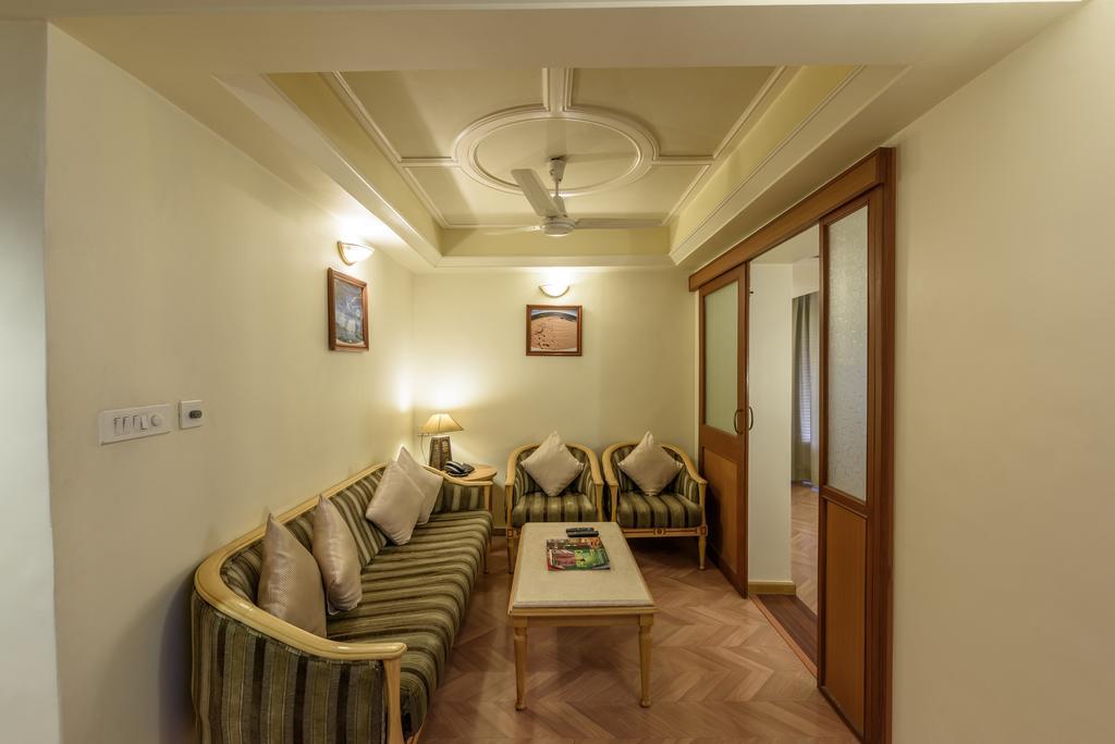 Comfort Inn President Ahmedabad Exterior foto