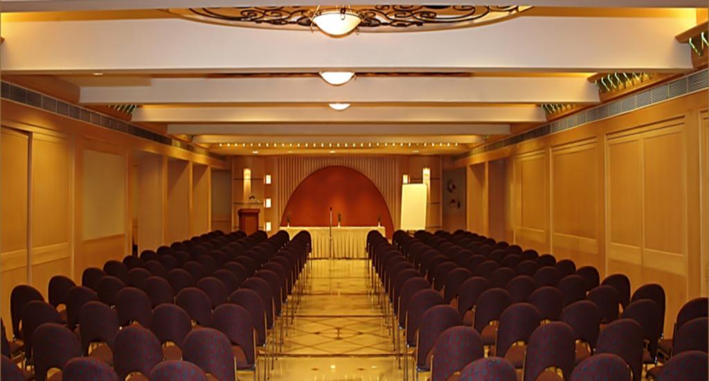 Comfort Inn President Ahmedabad Exterior foto